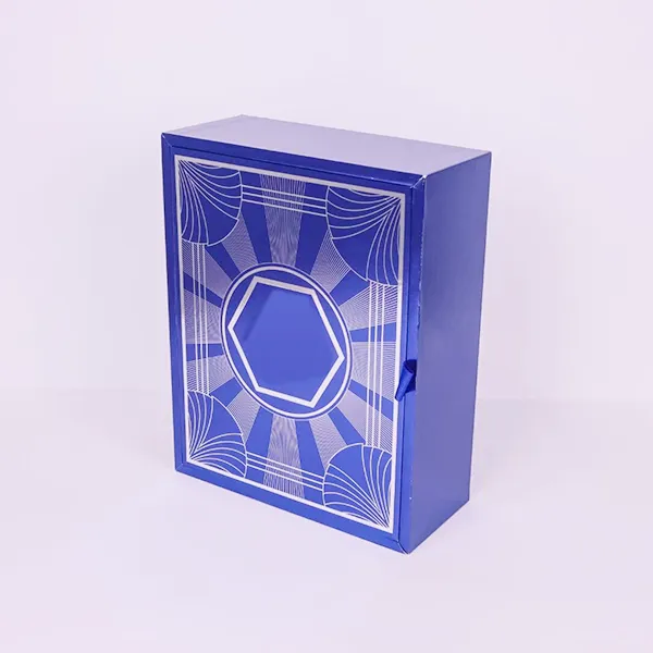 Cutii cadou magnetice